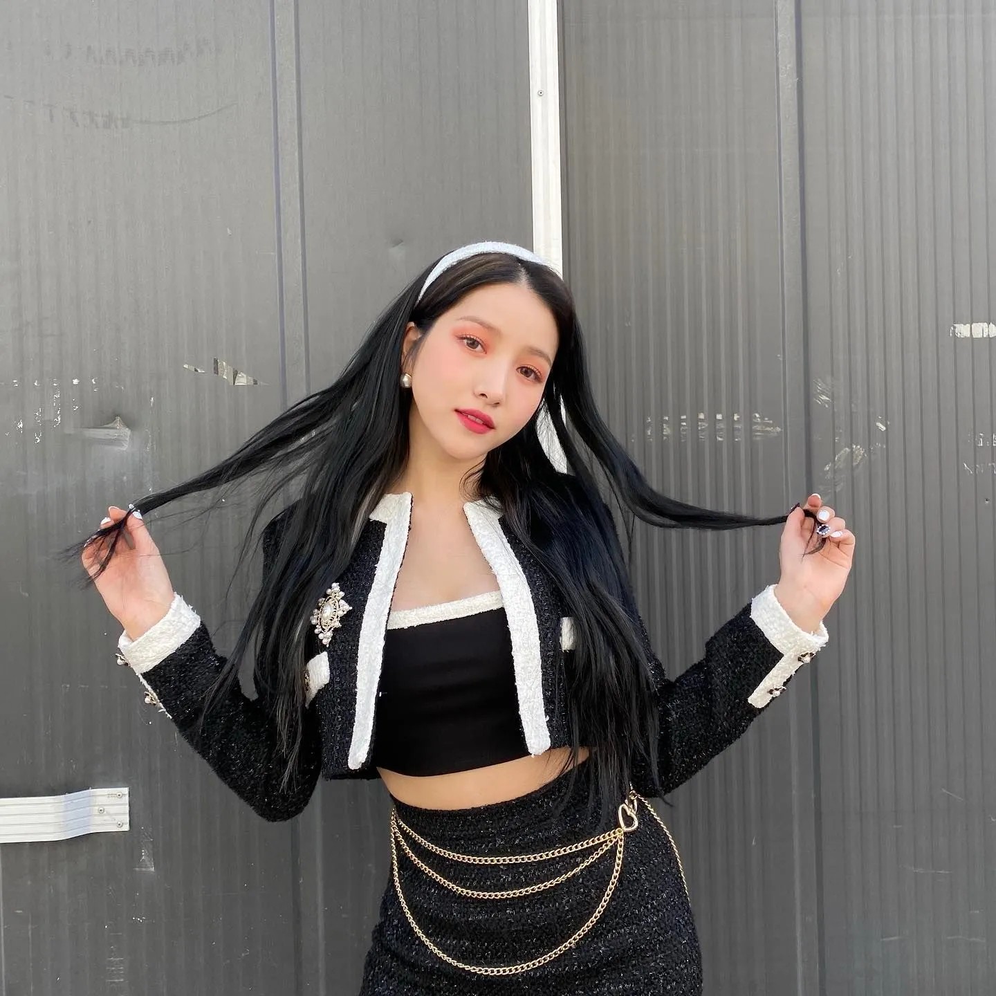 Sowon - shows tits deepfake videos 0