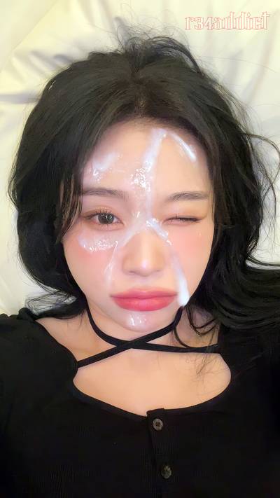 Gahyeon - cum on face