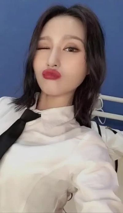 Siyeon - cum on face