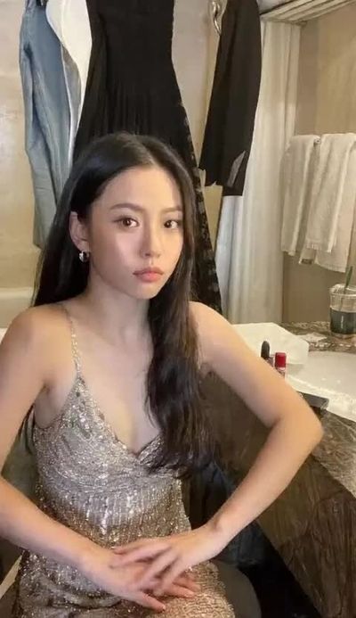 Minsi - show tits and bukkake