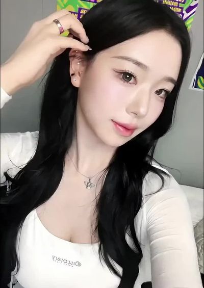 Chaeyeon - shows boobs