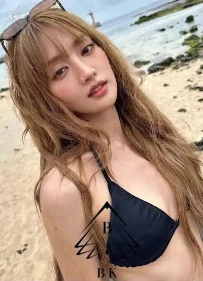 Minnie - cum on face