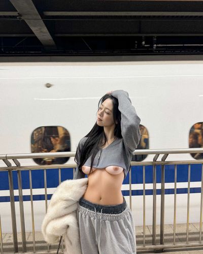 Yuna - naked