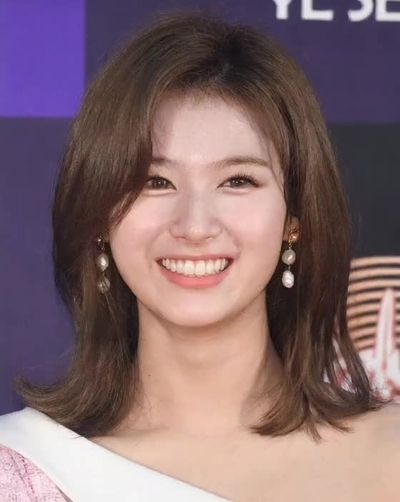 Sana - cum on face