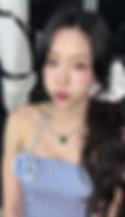 Taeyeon - sucking cock