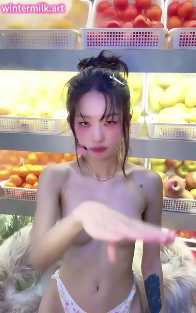 Seulgi - naked