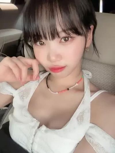 Chaewon - cum on face