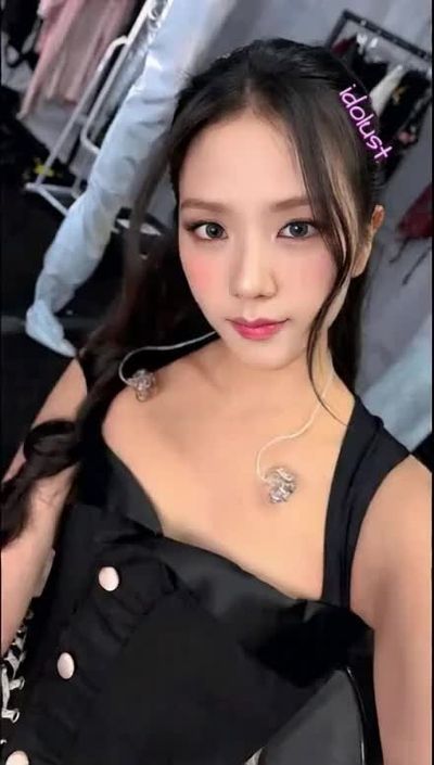 Jisoo - facial