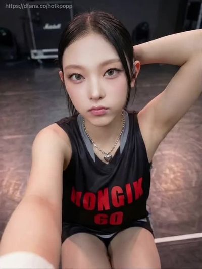 Haerin - pov blowjob