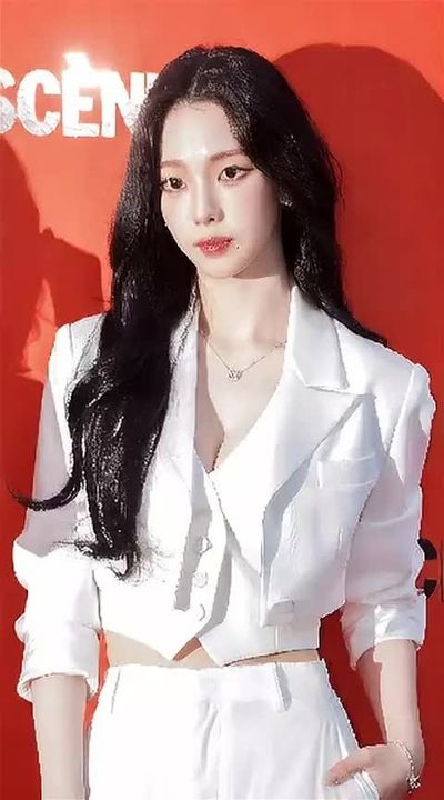 Karina - cum on face