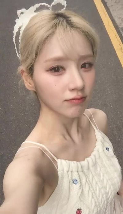 Heejin - cum on face