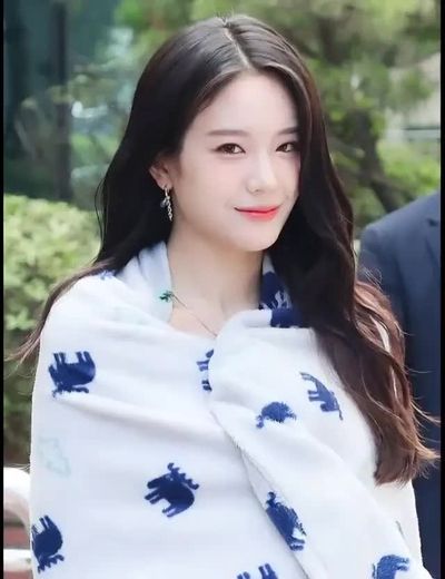 Gyuri - bj & masturbating