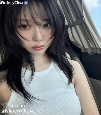 Winter - play with pussy