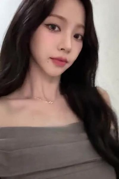 Karina - cum on face