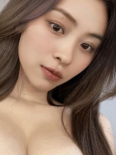 Ryujin - shows boobs