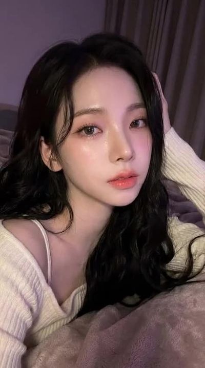 Karina - cum on face