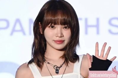 Chaewon - shows boobs