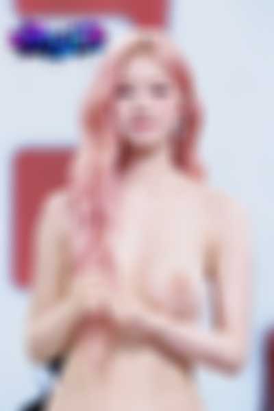 Isa - nude