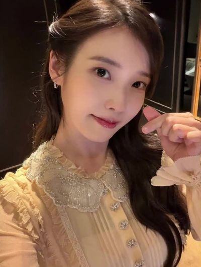 IU - pov blowjob