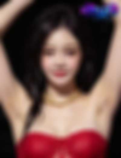 Pharita - shows tits
