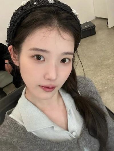 IU - threesome