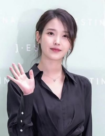 IU - ahegao