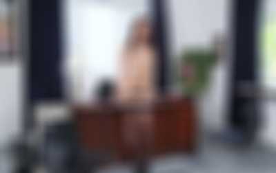 Huihyeon - taje off panties