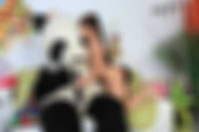 Boram - stroking