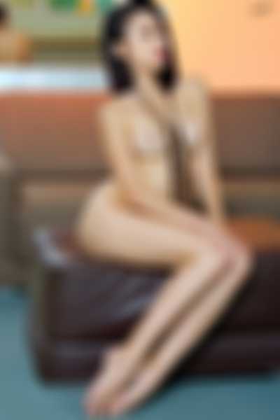 Bora - nude body