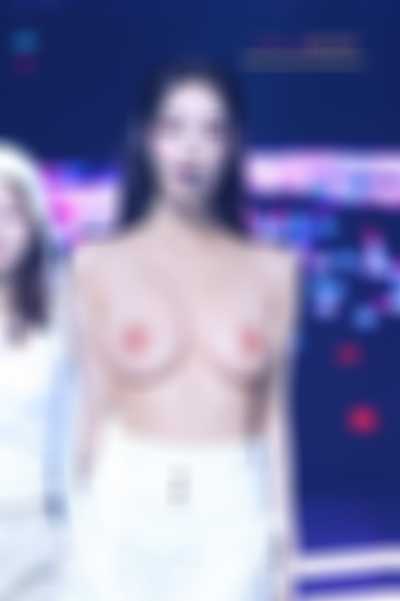 JinSoul - public nude