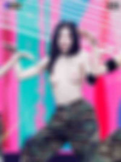 Chaeryeong - naked on stage