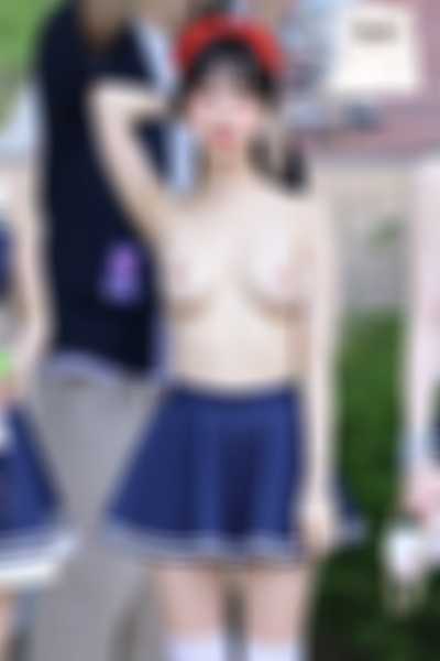 Yeojin - public nude