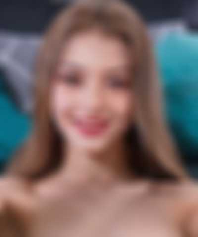 Nova - shaved pussy